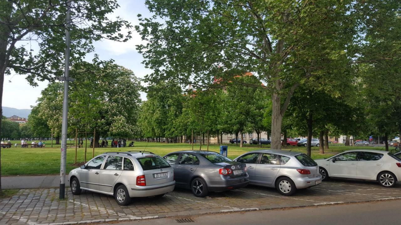 Apartment Roberta Ζάγκρεμπ Εξωτερικό φωτογραφία